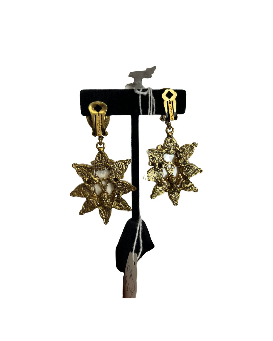 OSCAR DE LA RENTA Pearl Drop Clip-On Earrings
