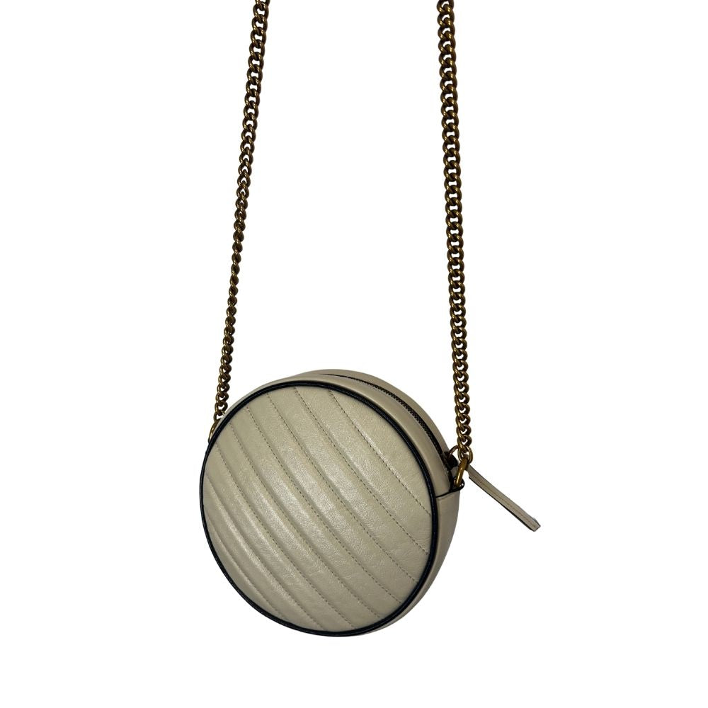 GUCCI Azalea Matelassé Round Quilted Crossbody – White & Navy with Gold-Tone GG Logo