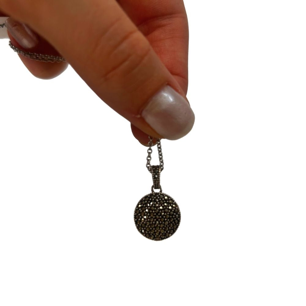 LOUIS VUITTON Round 16 inch Silver Necklace