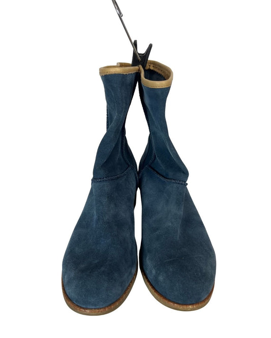 UGG Australia Cyrindra Blue Suede Boots (Size 9.5)