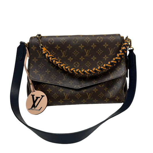 LOUIS VUITTON Monogram Beaubourg MM