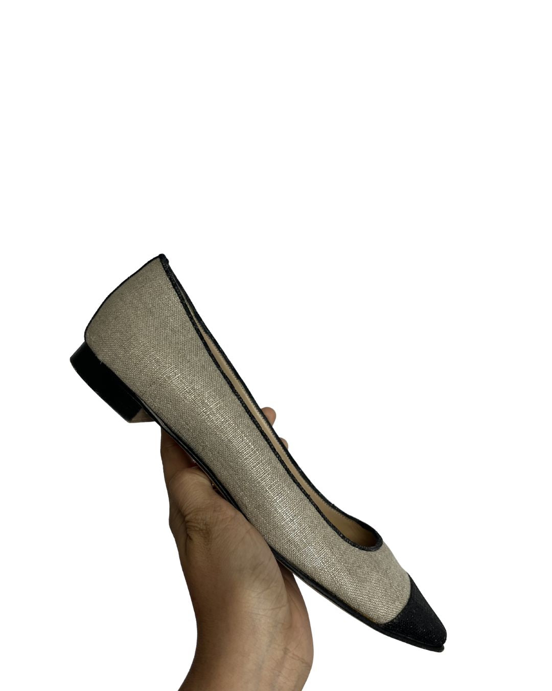 MANOLO BLAHNIK Liana Ballerina Beige & Black Flats (Size 7)