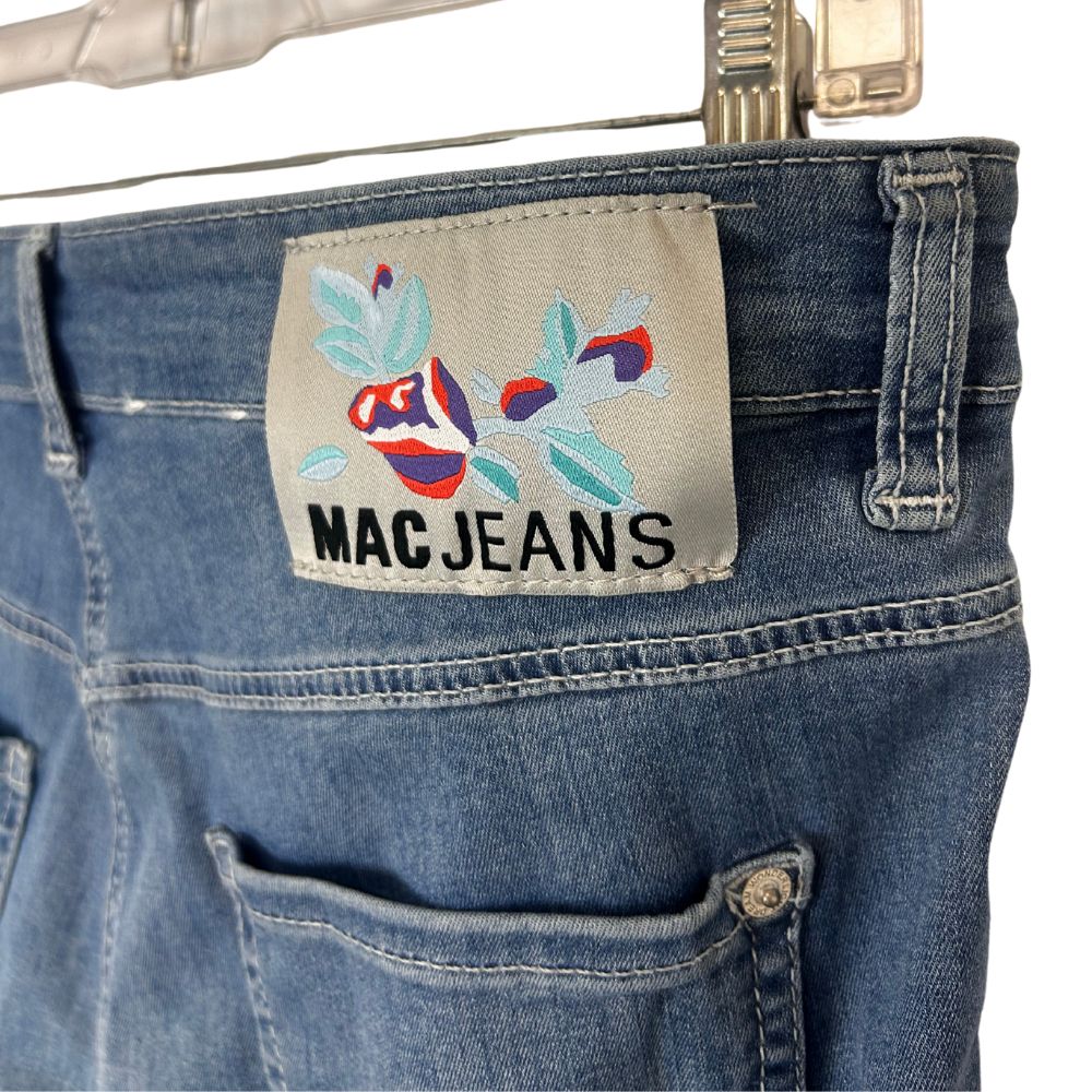 MAC Size 30 Blue Jeans