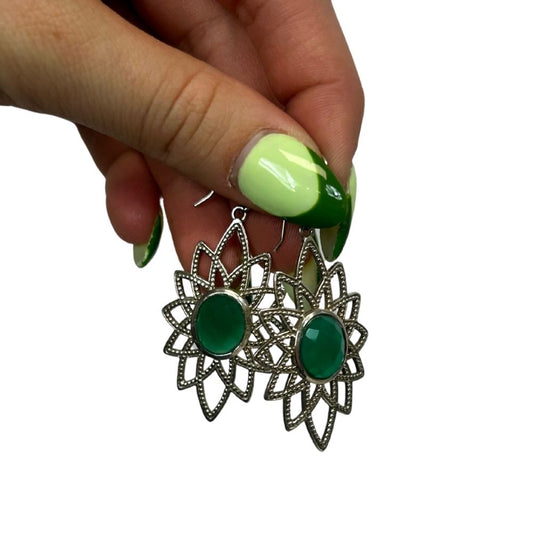 Silver Garden Green Onyx Dangle Earrings – Sterling Silver Setting
