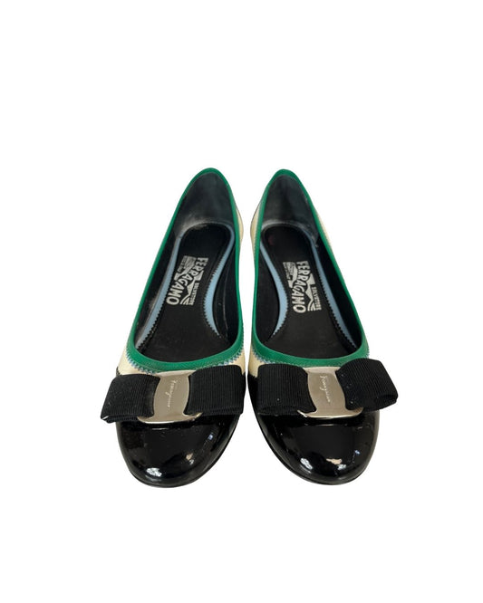 Front view of heels with bow