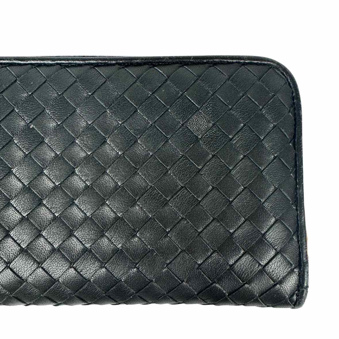 BOTTEGA VENETTA Black Nappa Intrecciato Zip Around Wallet