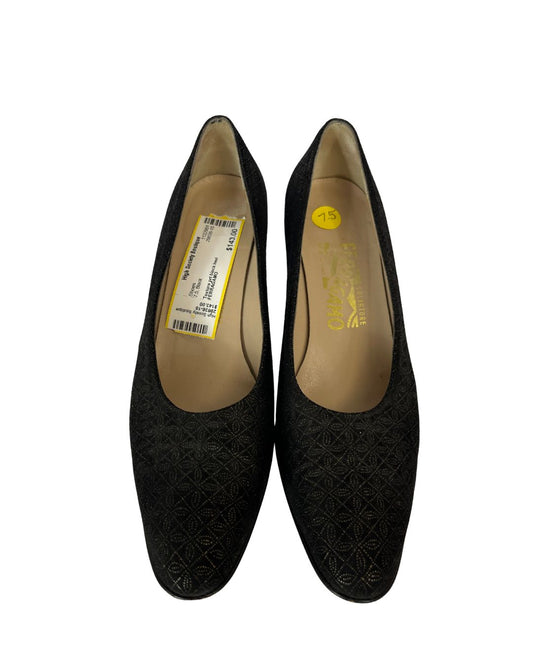 FERRAGAMO Black and Gold Pumps (Size 7.5)
