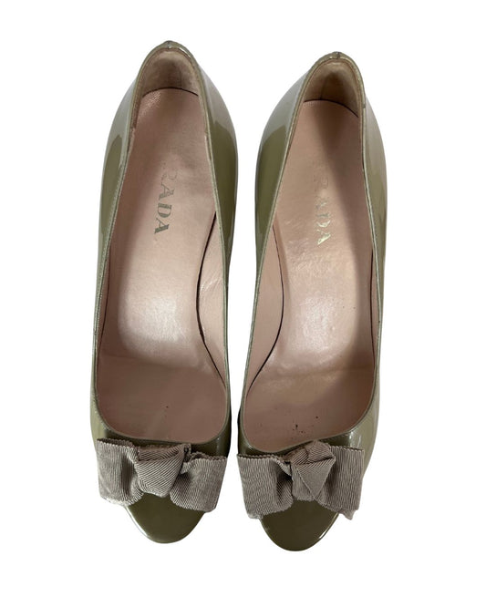 PRADA Patent Green Leather Open Toe Pump Heels (Size 8)
